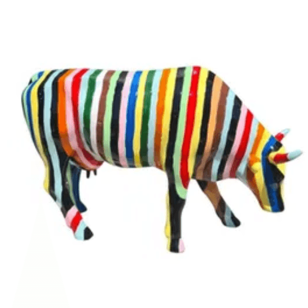 Sculpture Vache XXL en Résine 225 cm Multicolore – Swiss Sculpture - Swiss-sculpture.ch