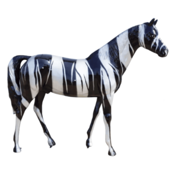 Sculpture Cheval XXL en Résine 210 cm Zébrage Noir – Swiss Sculpture - Swiss-sculpture.ch