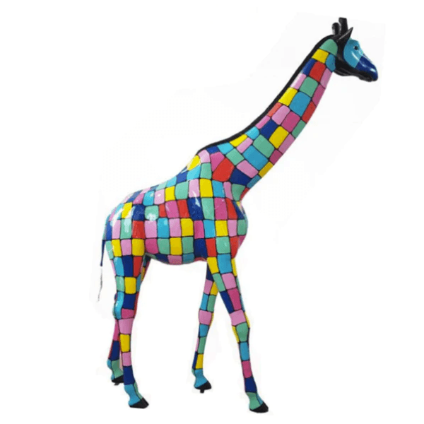 Sculpture Girafe XXL en Résine 320 cm Multicolore – Swiss Sculpture - Swiss-sculpture.ch