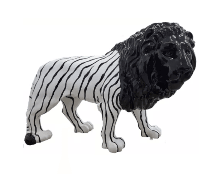 Sculpture Lion XXL en Résine 190 cm Réglisse Mate – Swiss Sculpture - Swiss-sculpture.ch